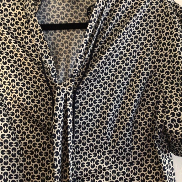 Vintage, like new button-up blouse with tie - Picture 2 of 5